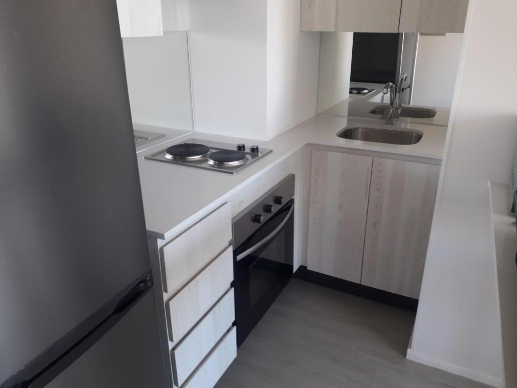 Radal 1 - Apartamento- Metro Ecuador, Parking por pagar Apartamento *