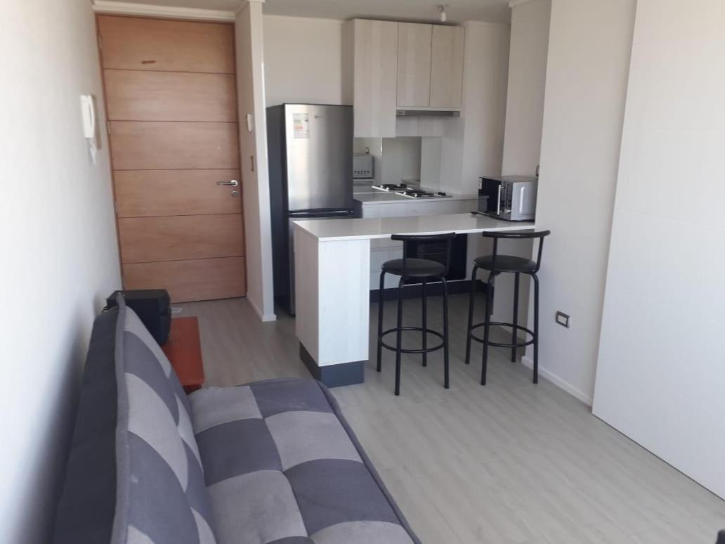 Radal 1 - Apartamento- Metro Ecuador, Parking por pagar Apartamento Santiago de Chile